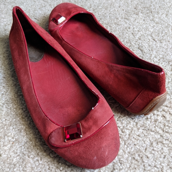 Cole Haan Nike Air Red Suede Flats - Picture 2 of 9